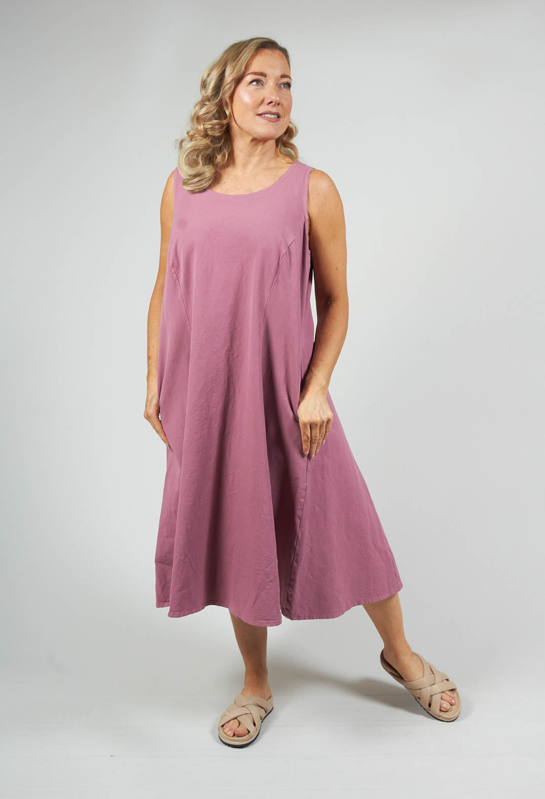 Monethese Dress in Rosenholz Pink