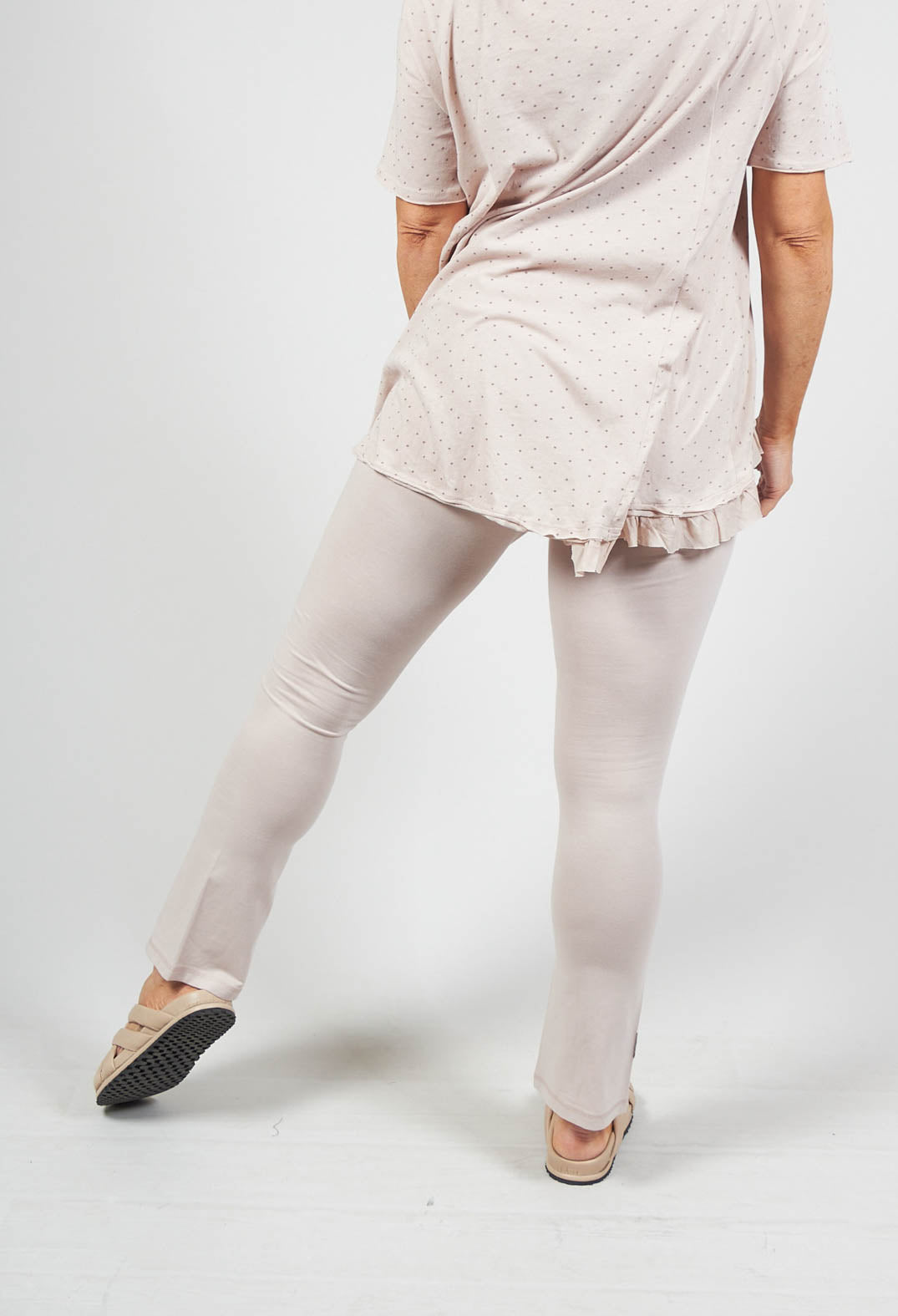Cropped Leggings with Flare in Dust Pink