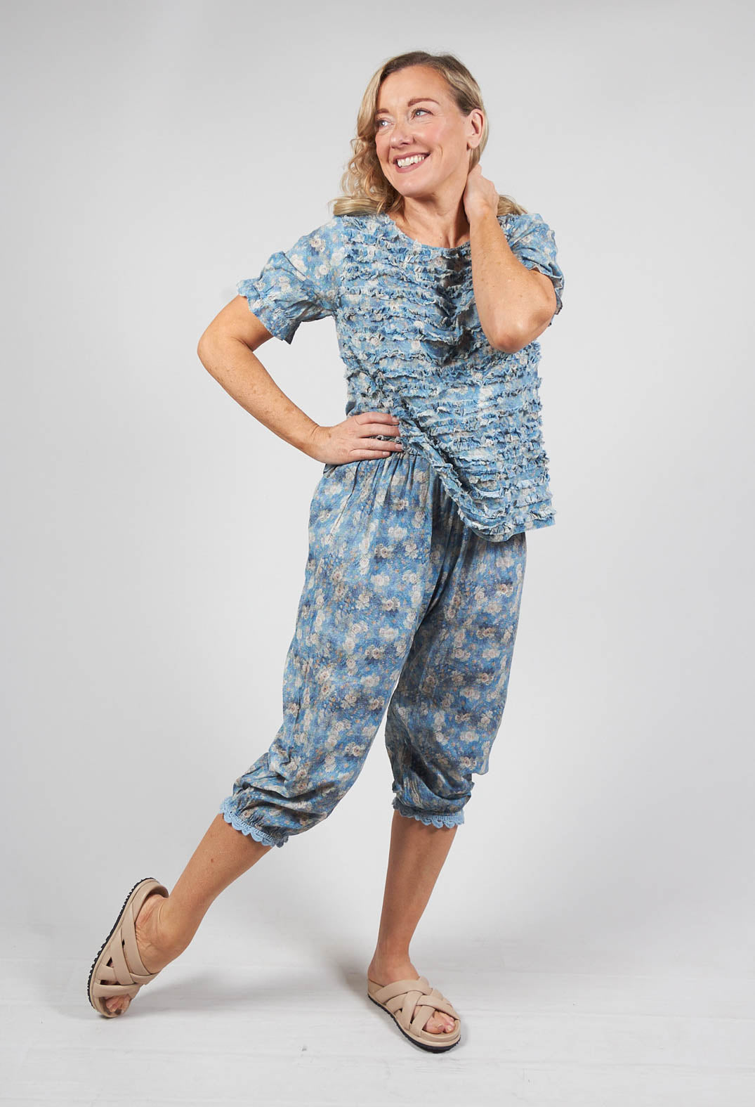 Cropped Trousers with Lace Detail Cuffs in Blue Flower