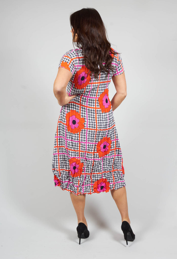 Short Sleeve Crinkle Dress in Flower Spot Check