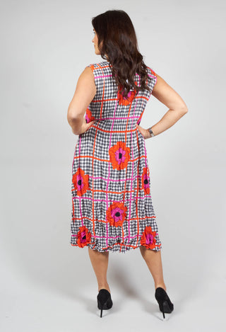 Crinkle Dress with Front Pockets in Flower Spot Check