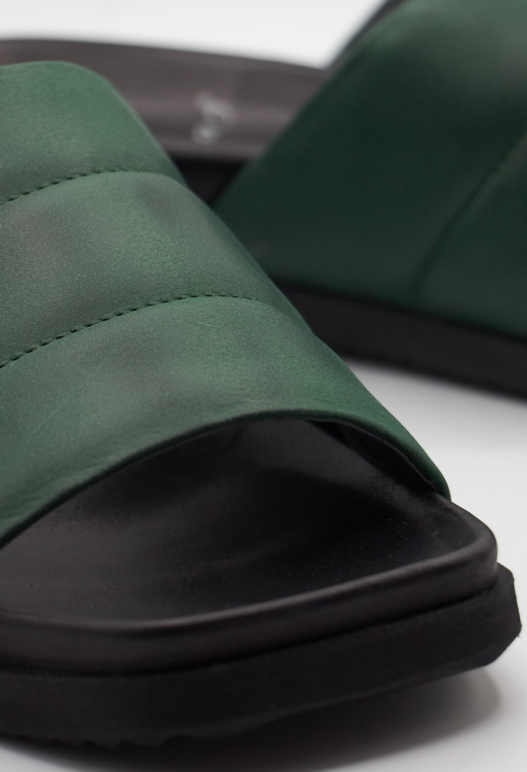 Leather Sliders in London Quadrifoglio