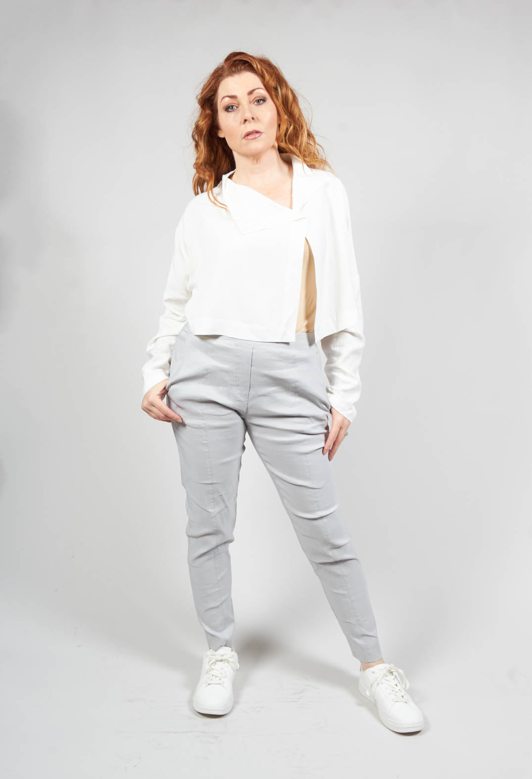 Pull on Trousers with Side Pockets in Grey
