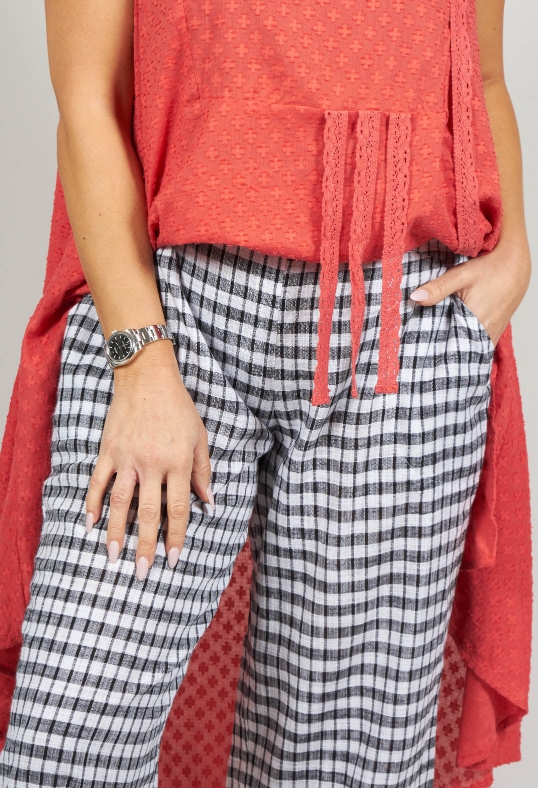 Lightweight Trousers in Coco Black and White Check