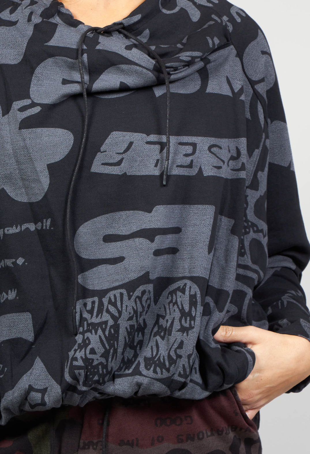 Long Sleeve Jersey Top with Cowl Neck in Black Print