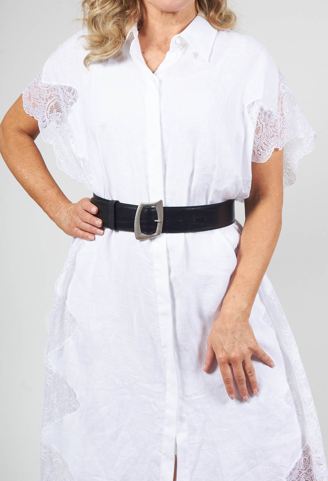 ladies leather belt in black