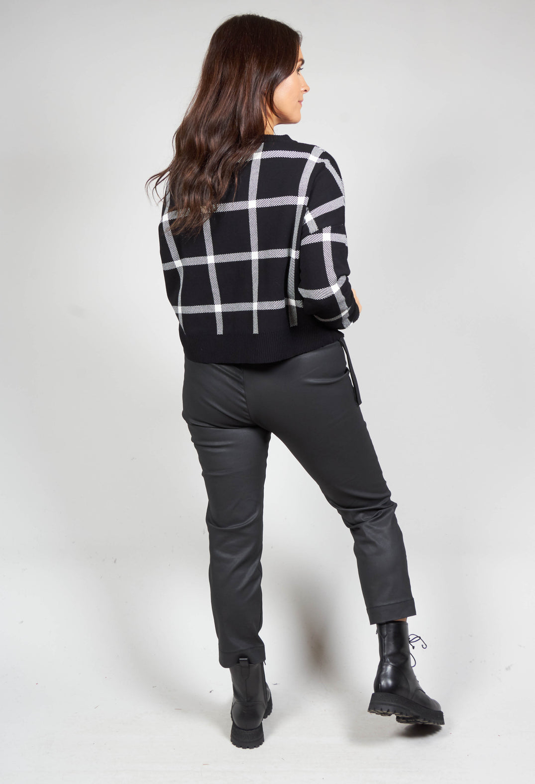 Long Sleeve Jumper with Check Design in Black