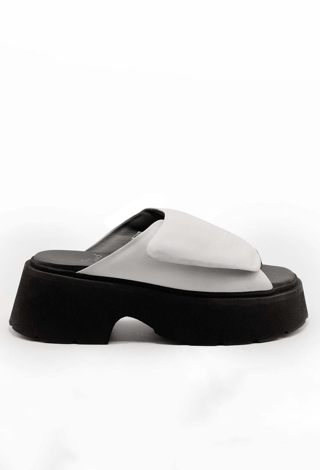 Thick Velcro Strapped Sandal in Gasoline Bianco Ottico