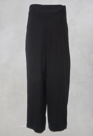 Black Trousers with Pleats and Front Tie