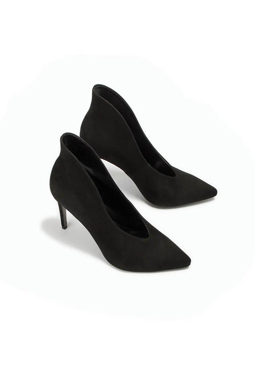 Suede Boot Style Heels in Schwarz