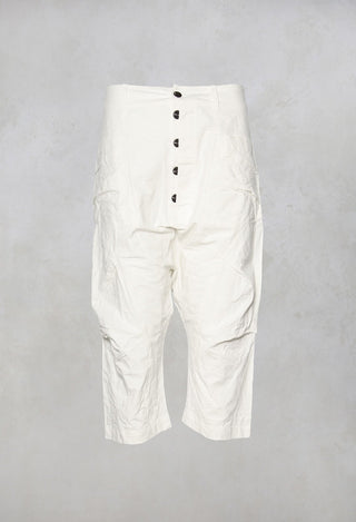 Autonome Cropped Trousers in Naturel