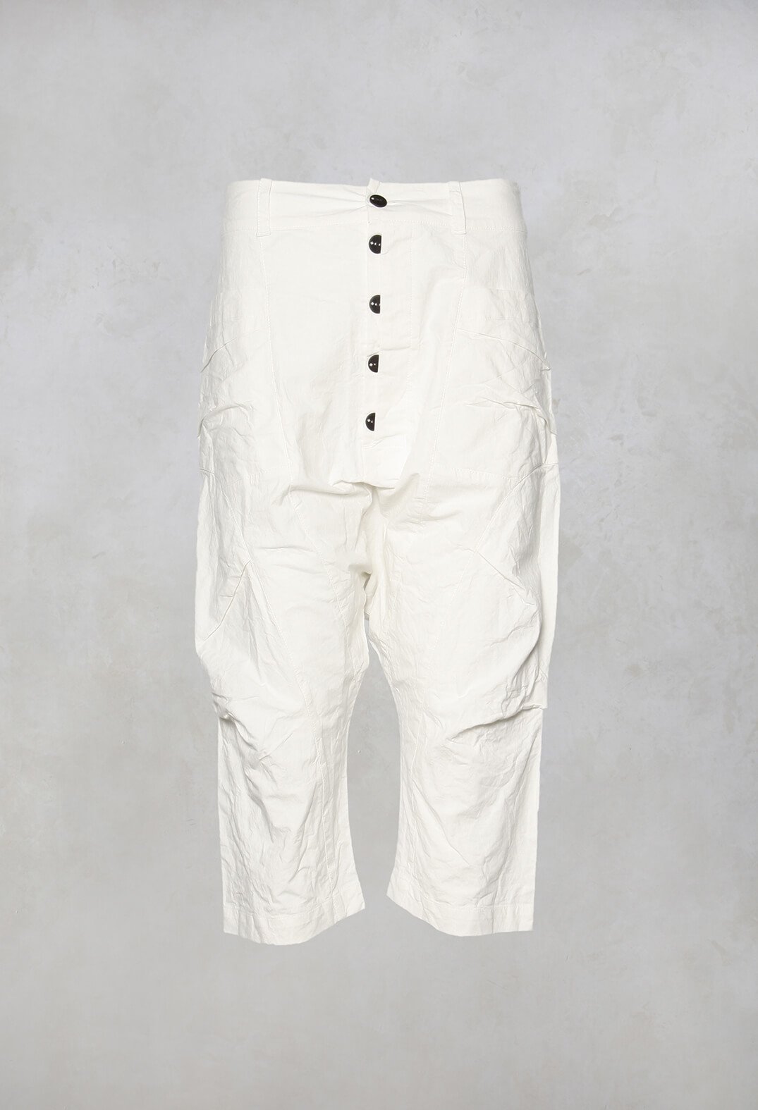 Autonome Cropped Trousers in Naturel