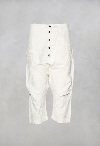 Autonome Cropped Trousers in Naturel