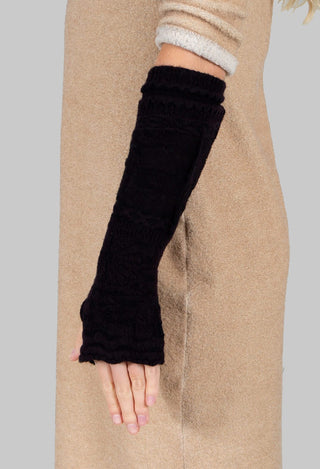 Aztec Armwarmer in Black