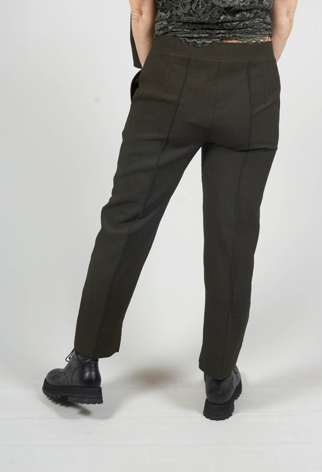 Straight Leg Trousers in Khaki