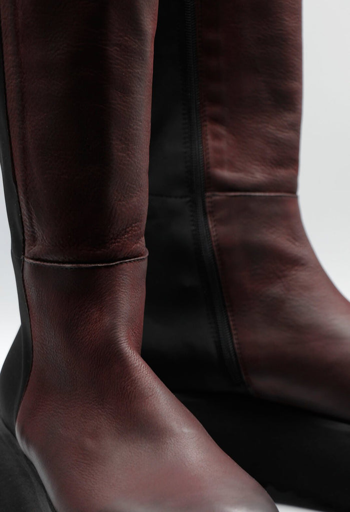 Long Boots in Gasoline Lagrein