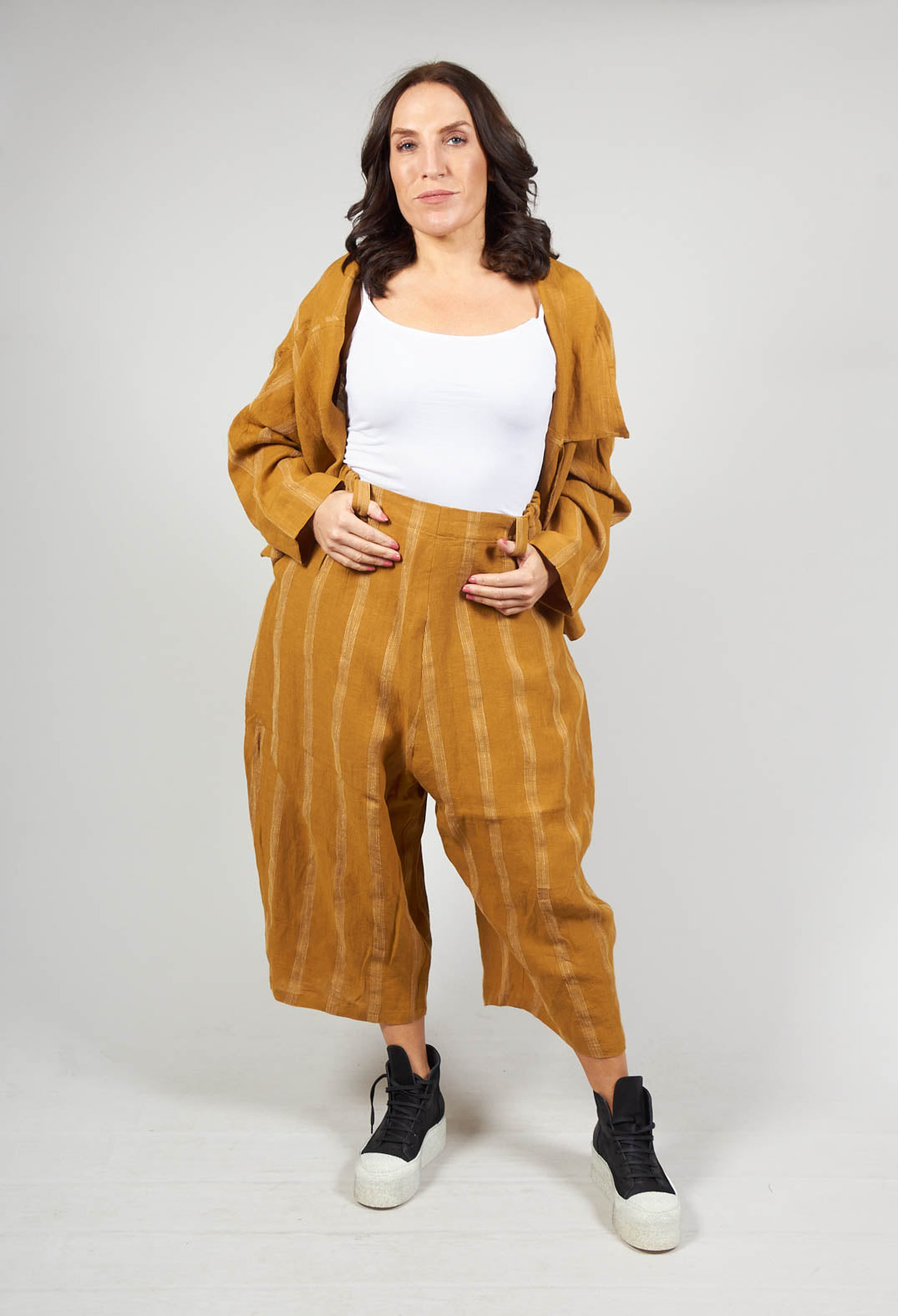 Cropped Dropcrotch Trousers in Mustard