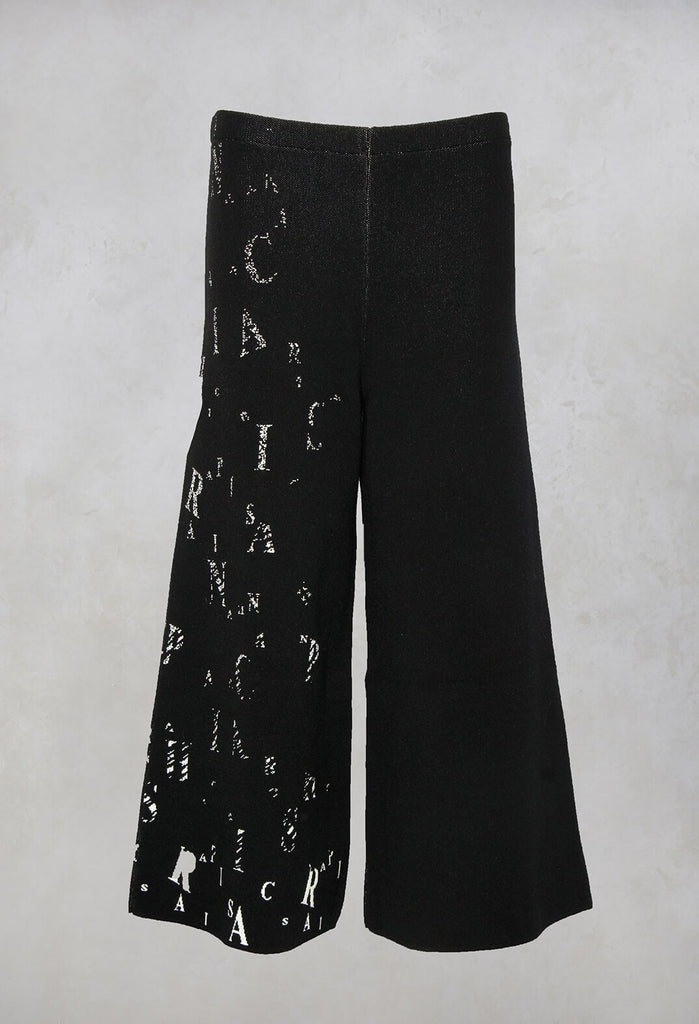 Cropped Knitted Trousers with Logo print in Black