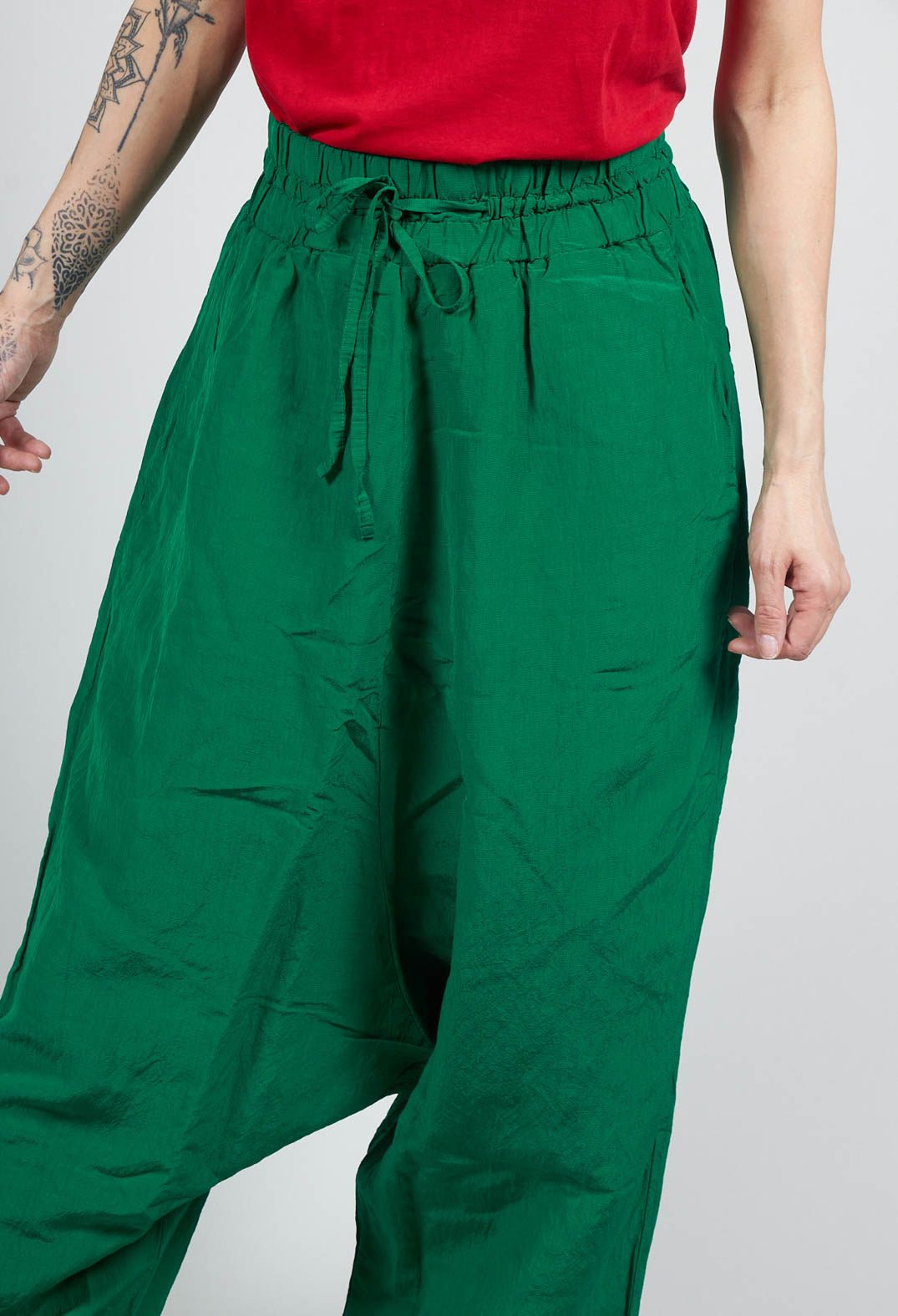 Cropped Linen Drop Crotch Trousers in Green