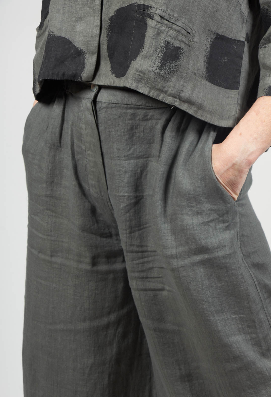 Cropped Wide Leg Trousers in Sage