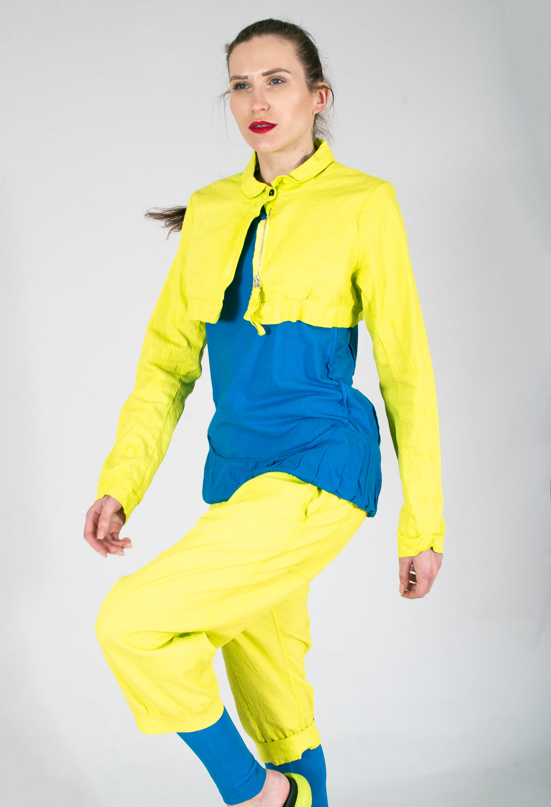 Cropped Drop Crotch Trousers in Yellow