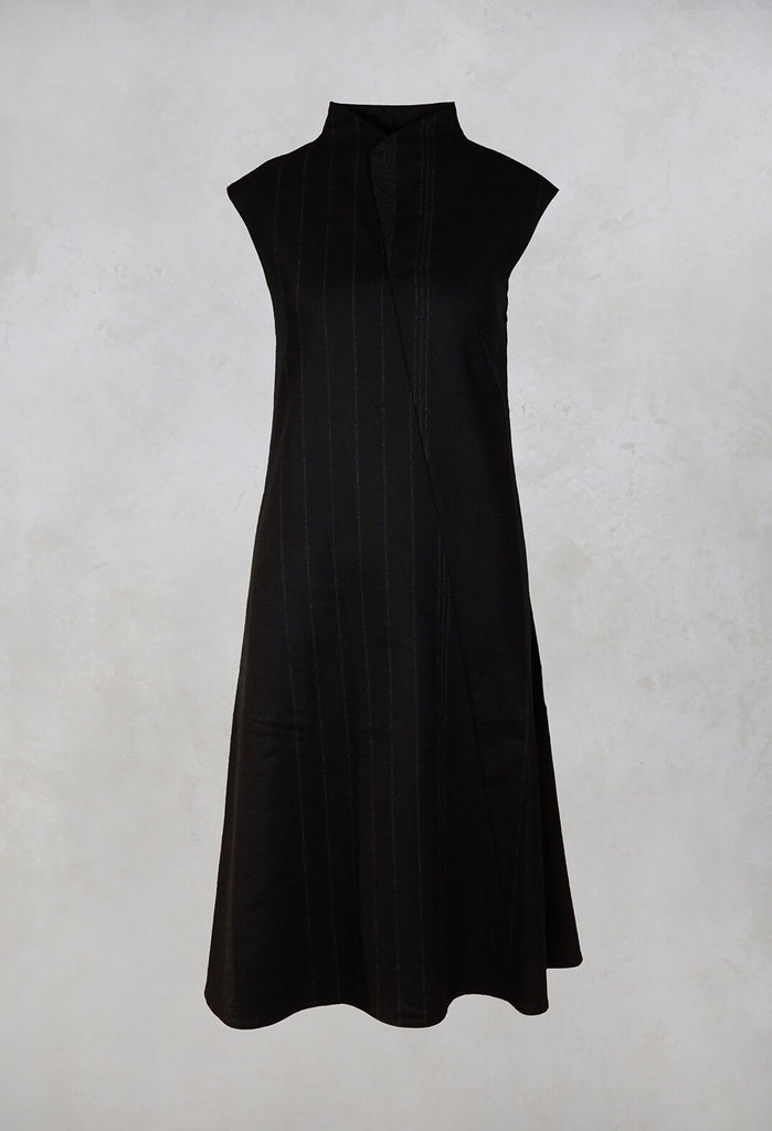 Dress Toya in Black