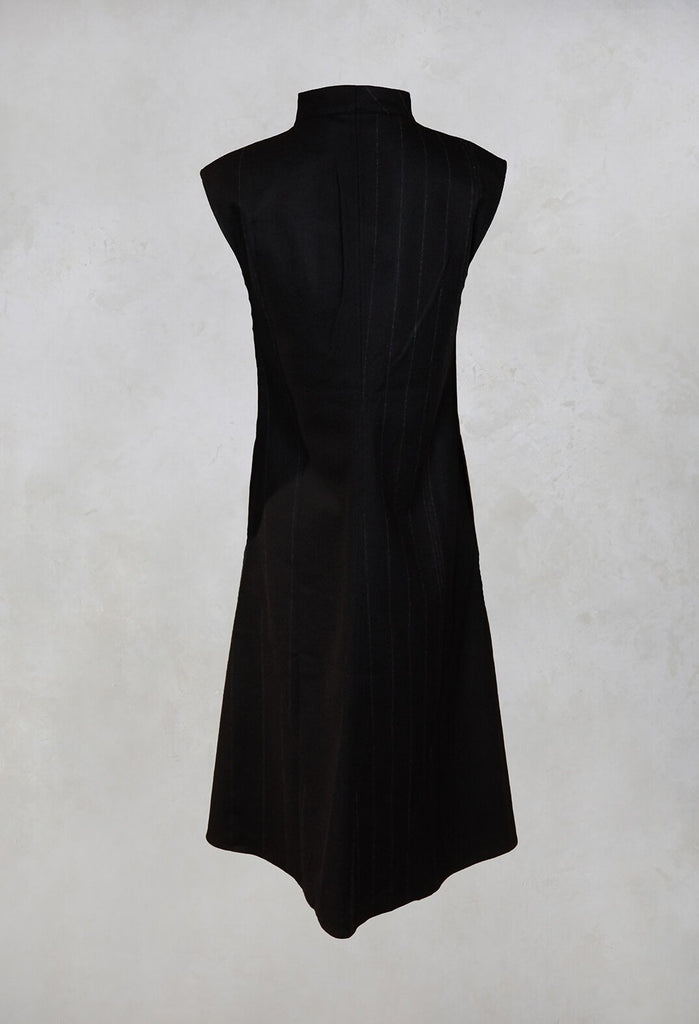 Dress Toya in Black