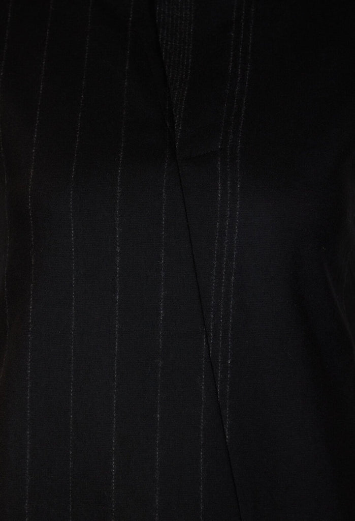 Dress Toya in Black