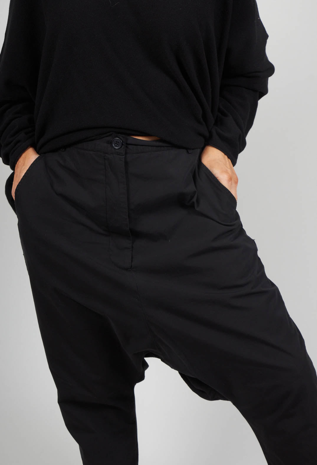 Drop Crotch Peg Trousers in Black