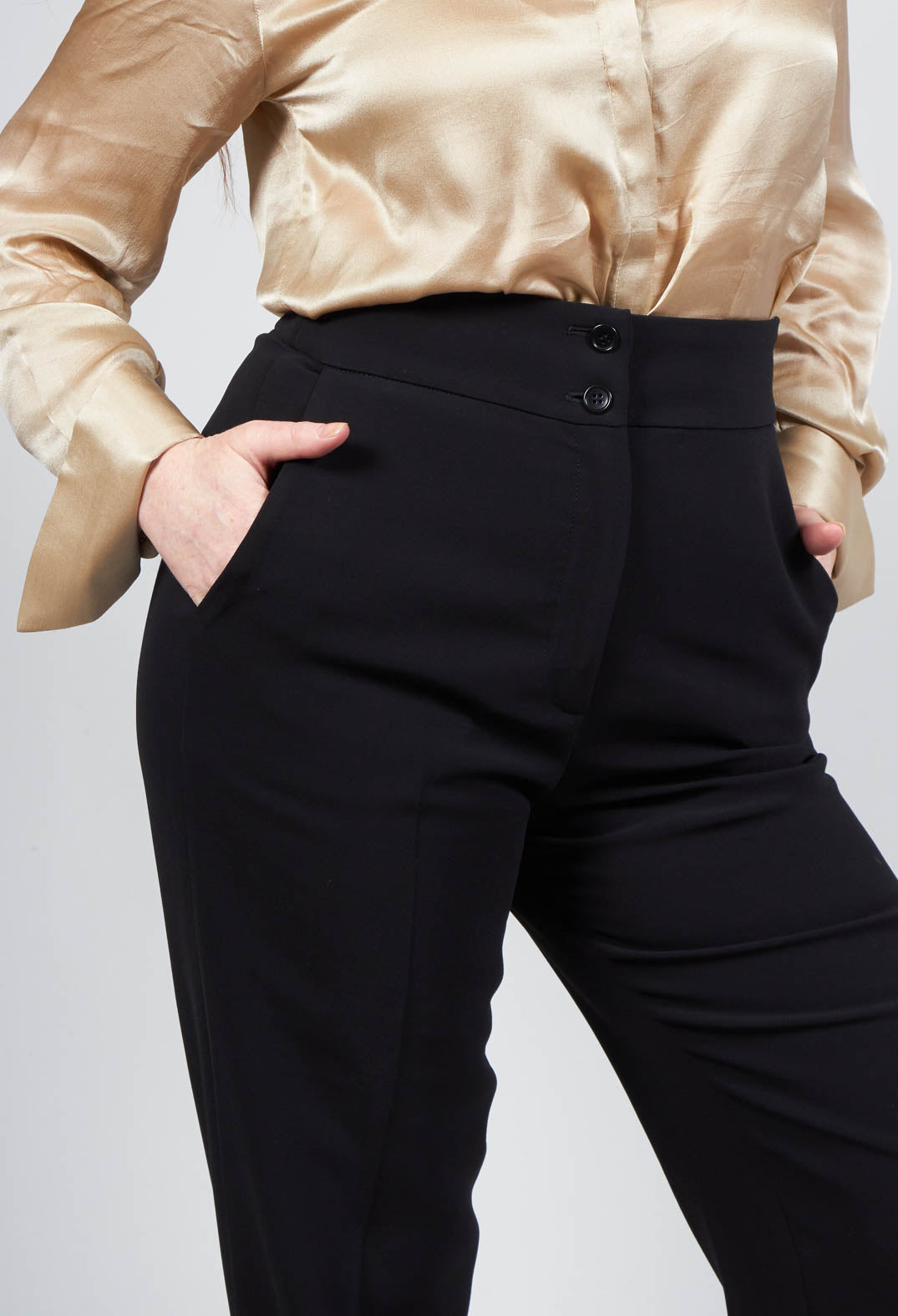 Crepe York Pants in Black