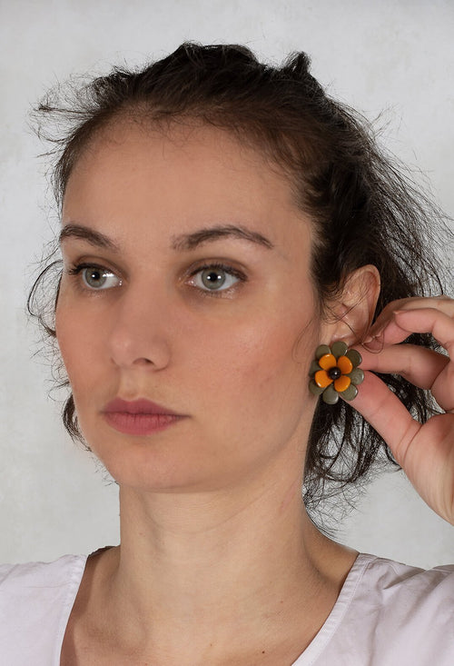 Flower Earrings in Trio Olive
