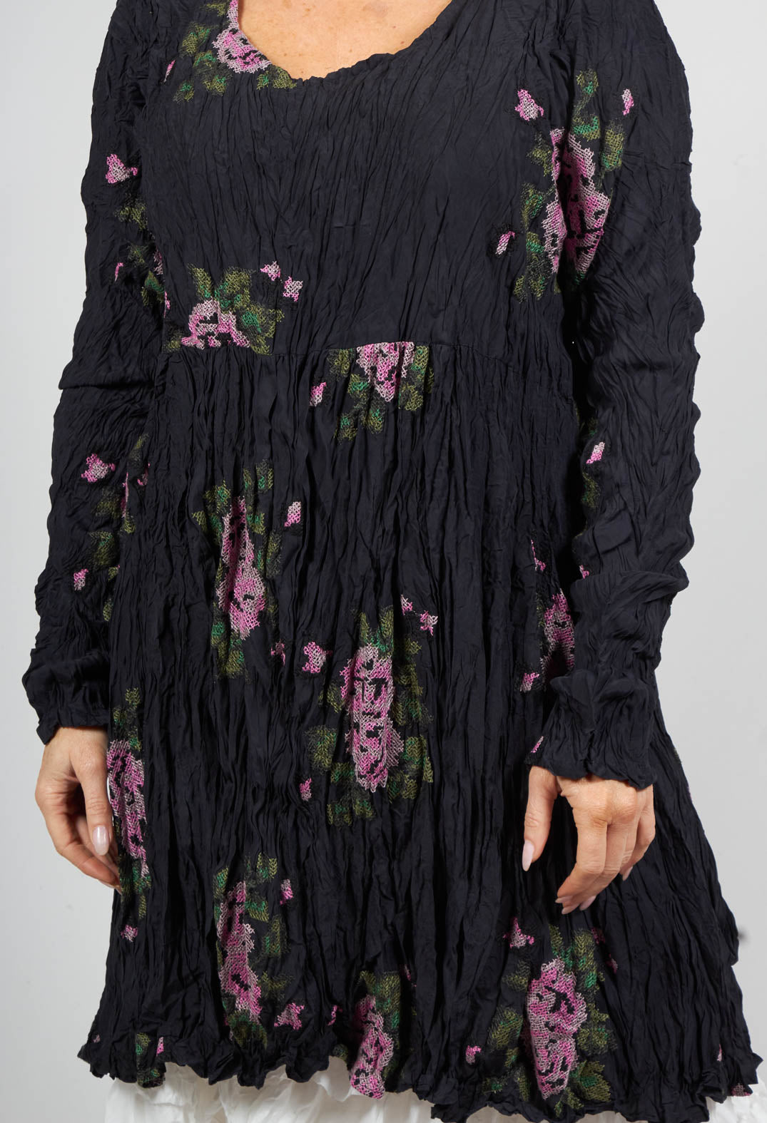 Gebardelarve Dress in Kaviar Black