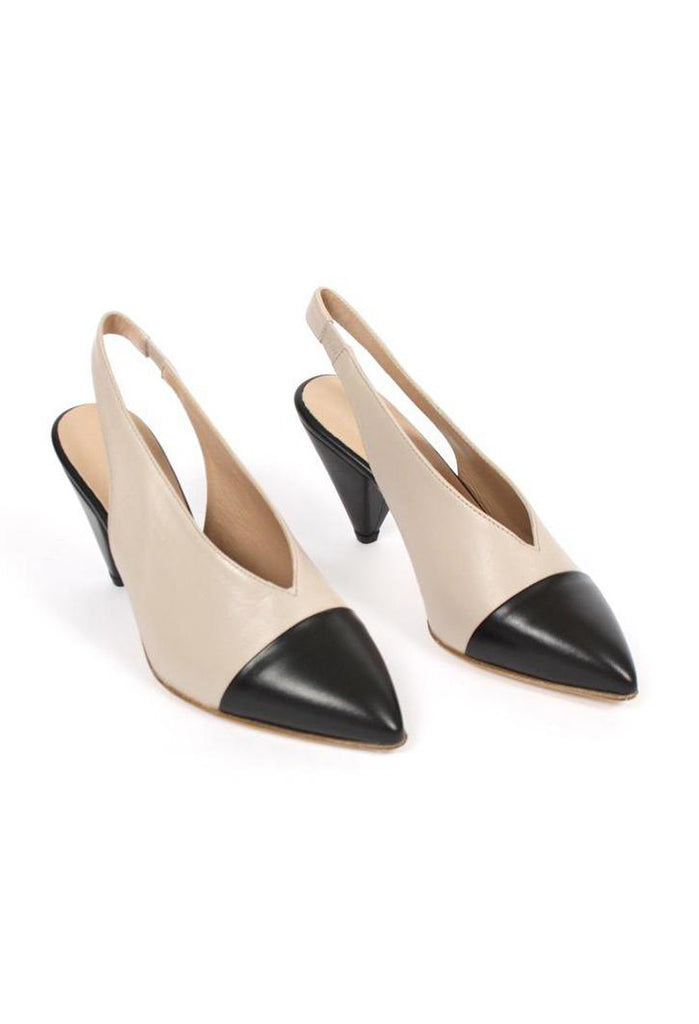 Pointed Heel in Nappa Nero