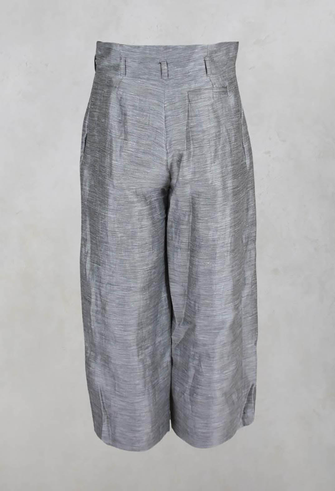 Cropped Wide Leg Trousers in Light Grey