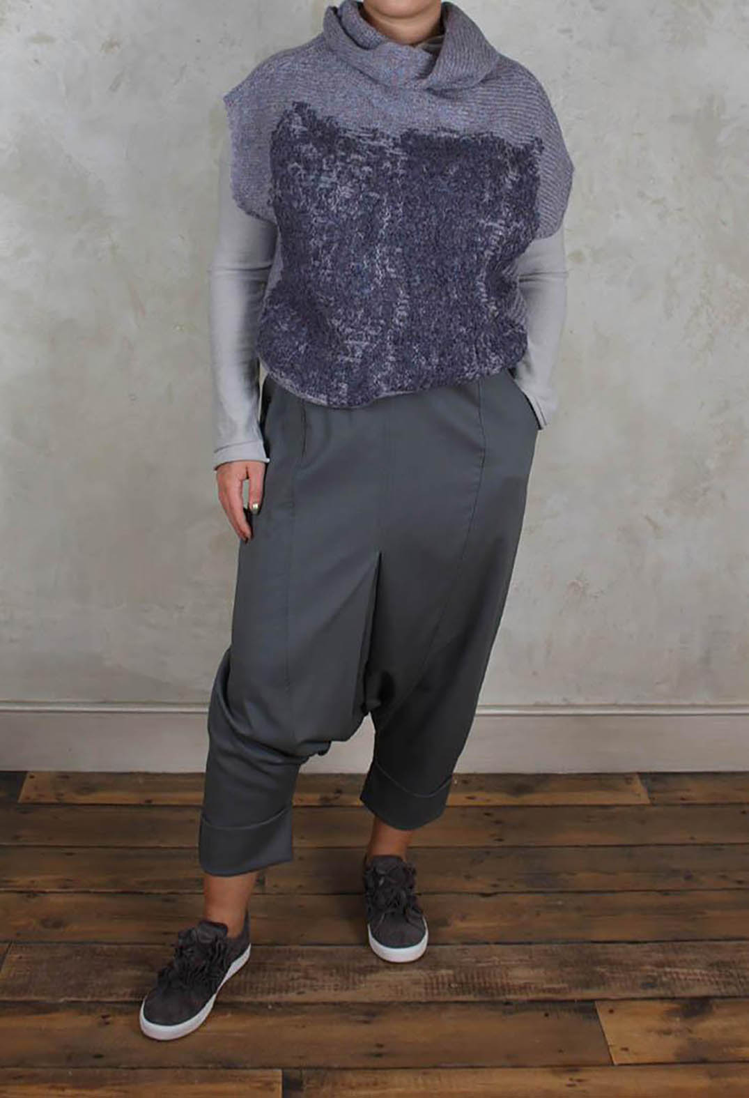 Drop Crotch Rolled Up Woven Trousers in Stone