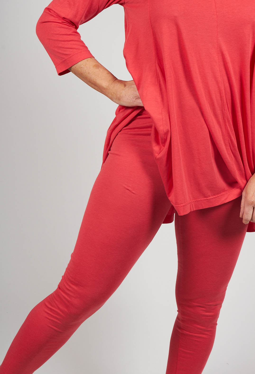 Jersey Leggings in Cherry