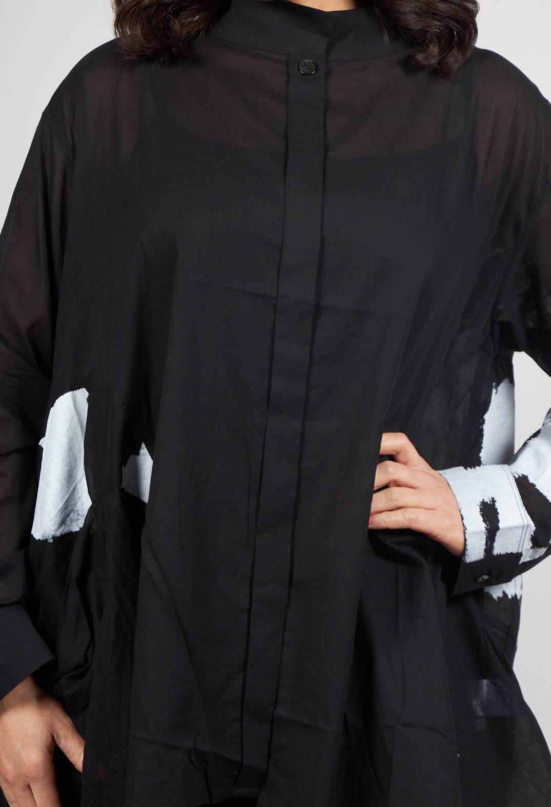 Lightweight A-Line Shirt in Black