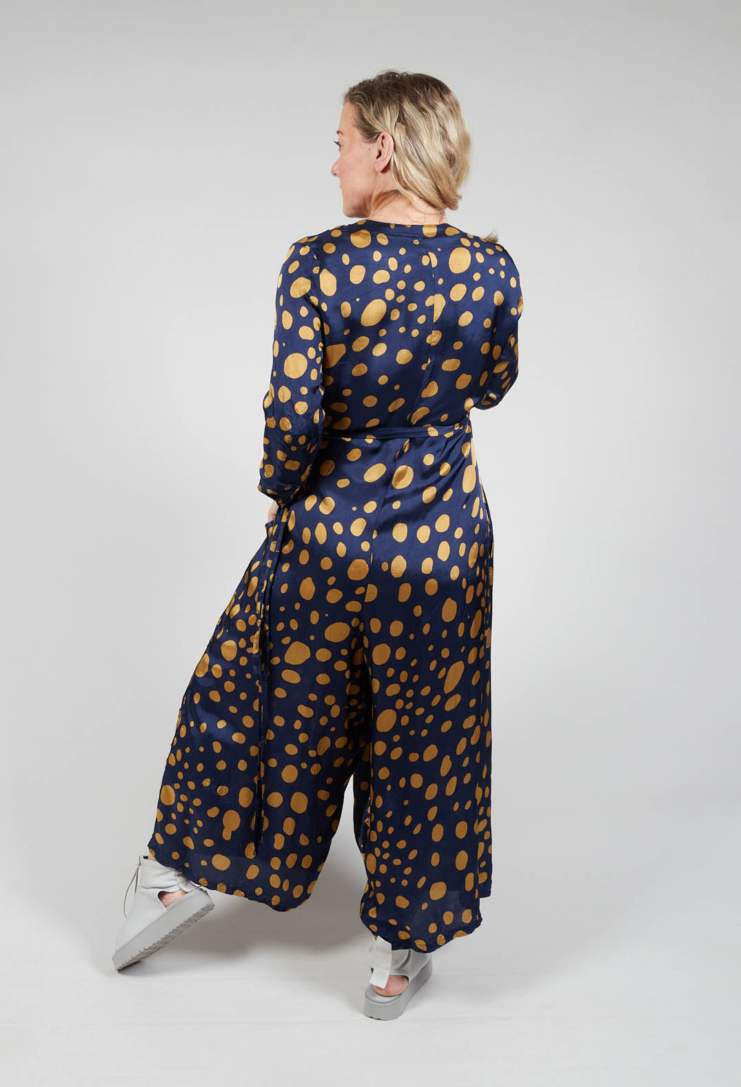 Nungua Jumpsuit in Navy