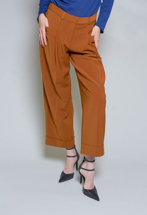 Pegged Trousers in Amber