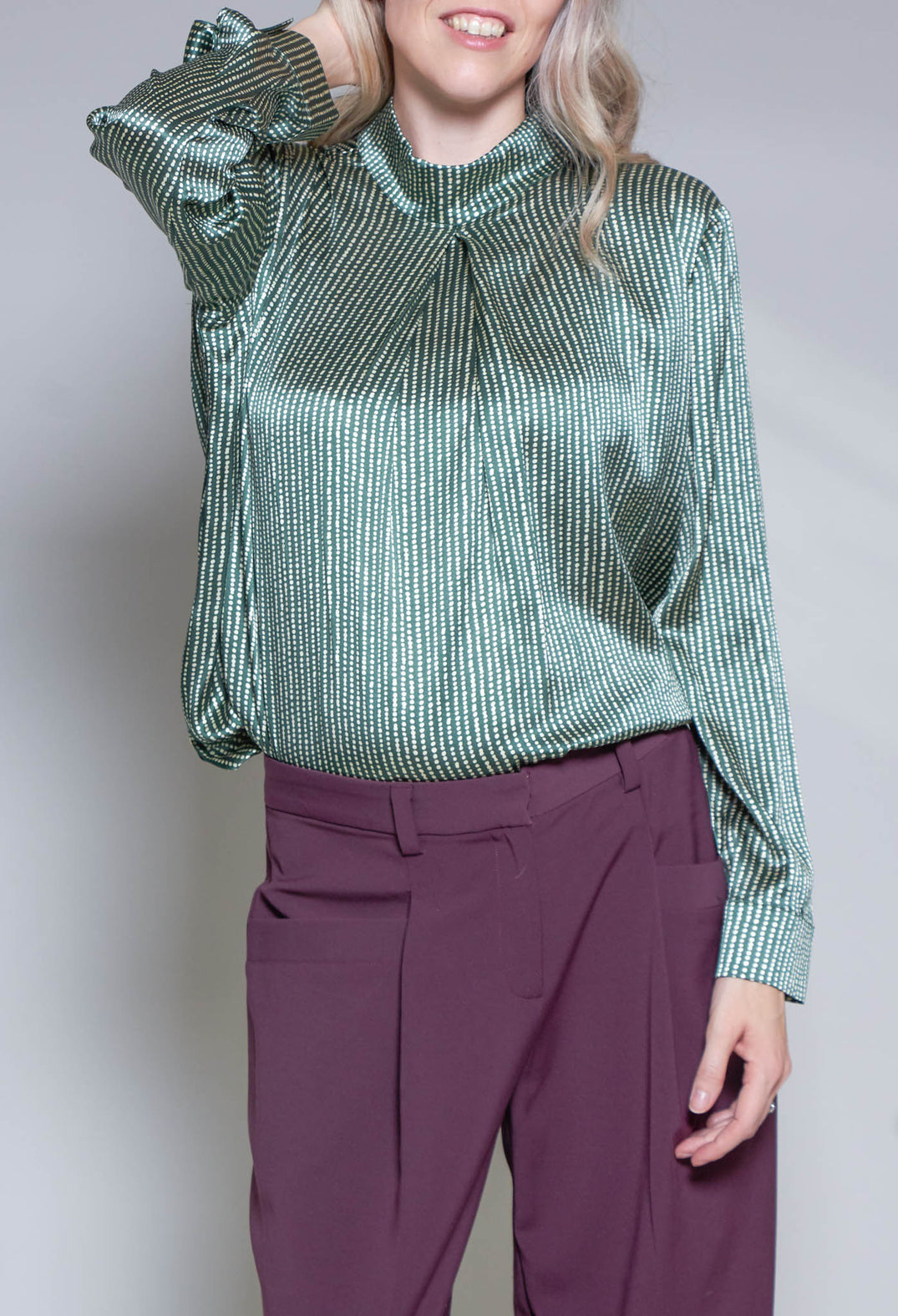 Long Sleeved Silk Blouse in Green