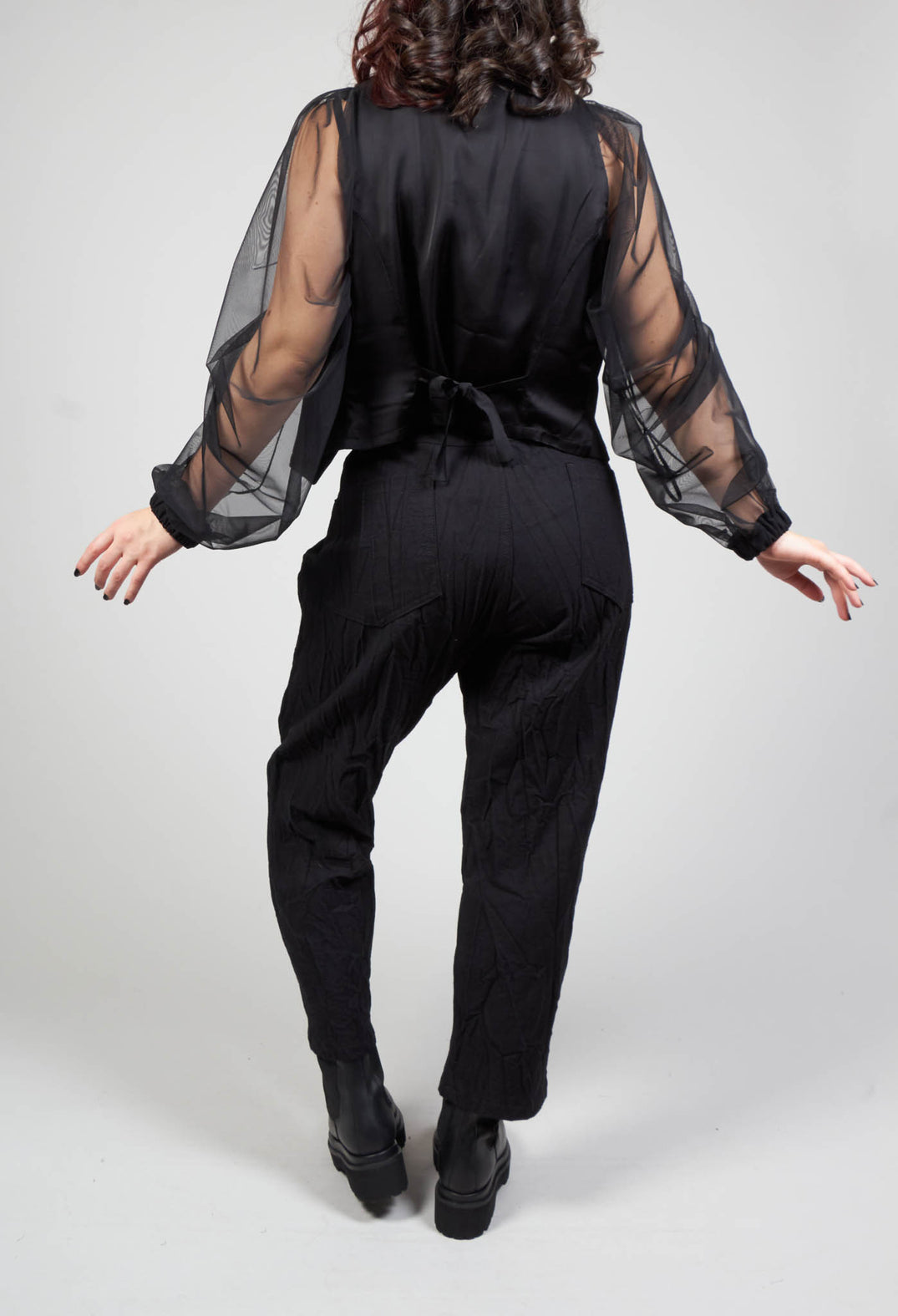 Loose Fit Crinkled Trousers in Black
