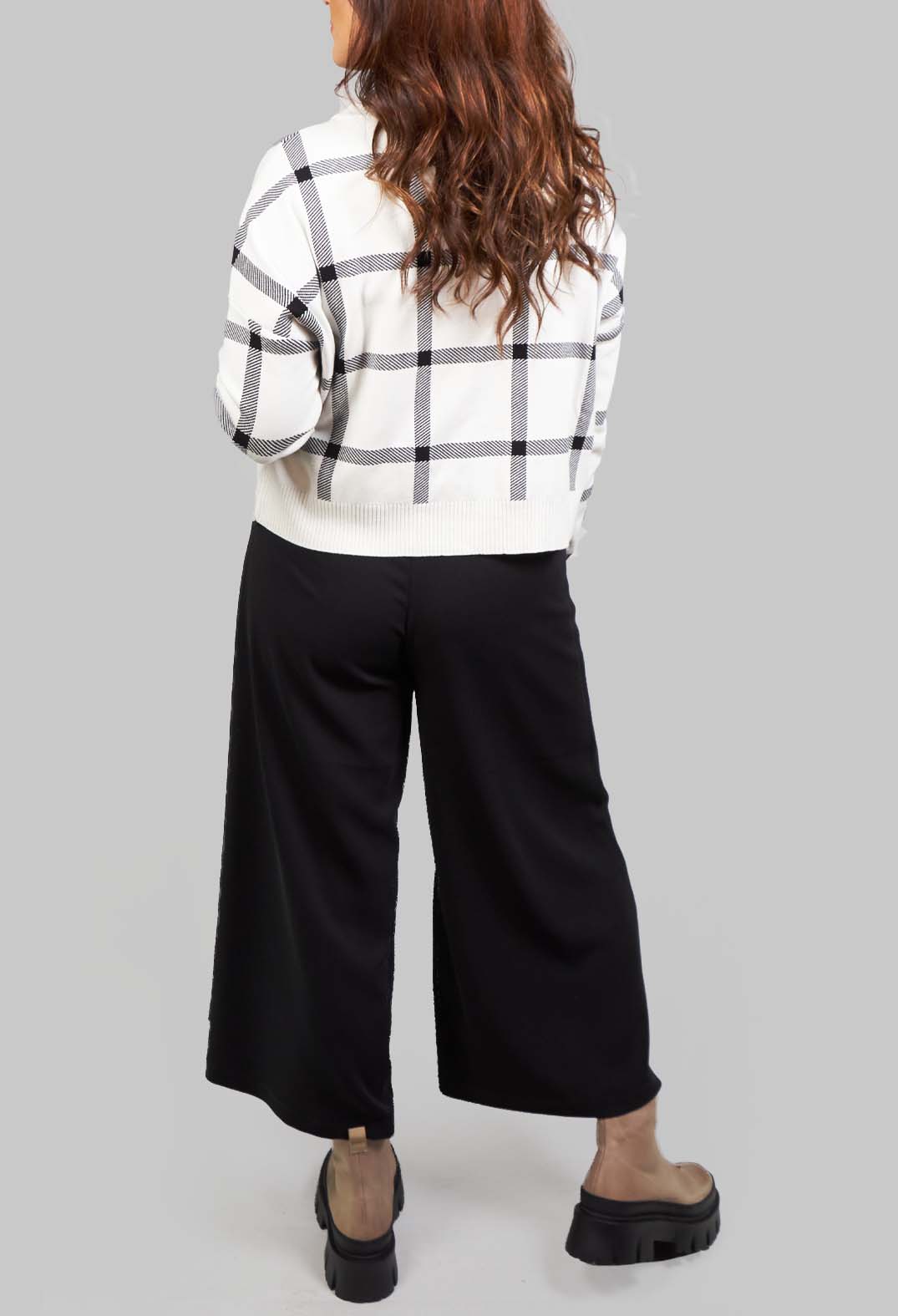 Long Sleeve Jumper with Check Design in White