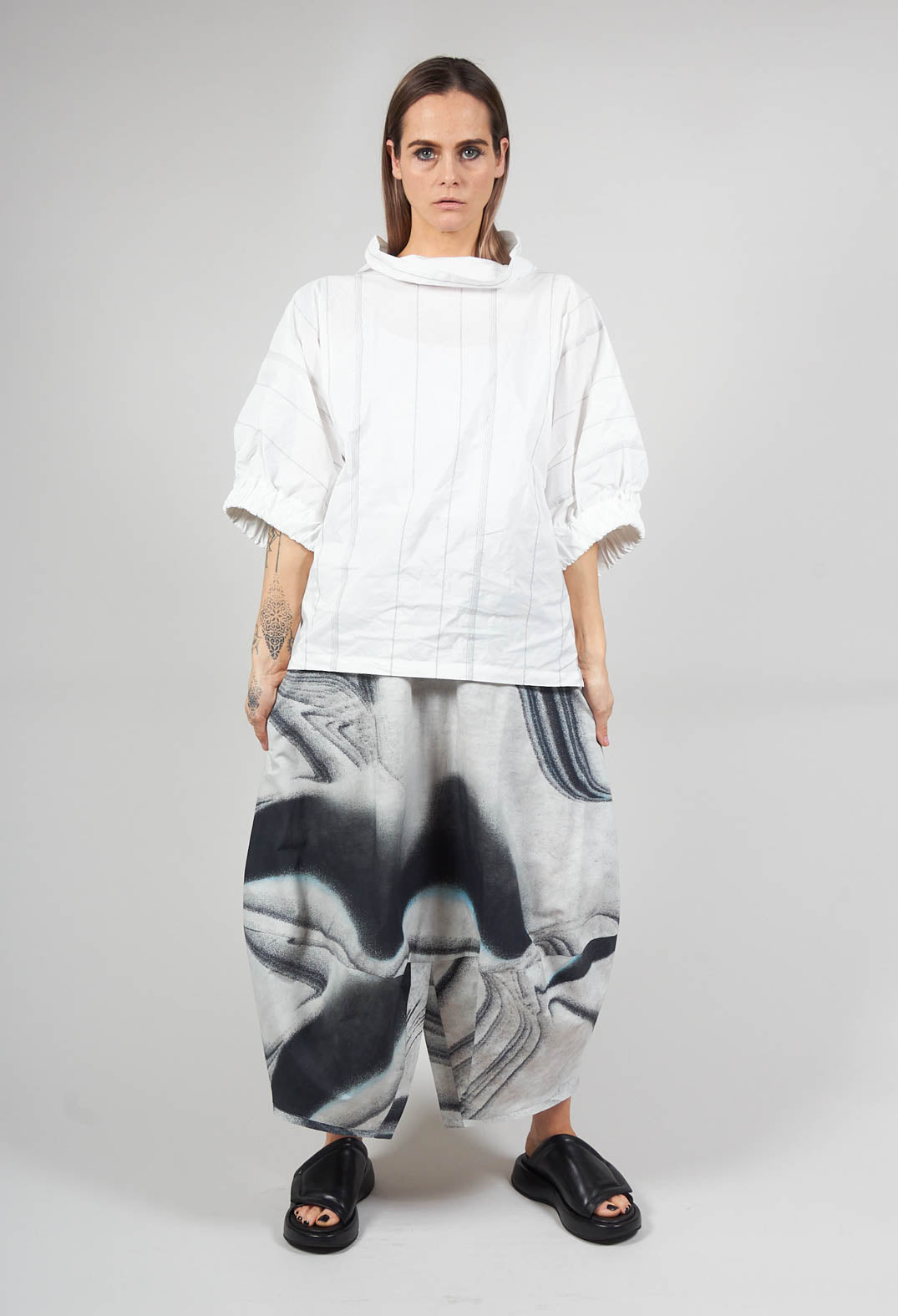 Oleg Shirt in White Black