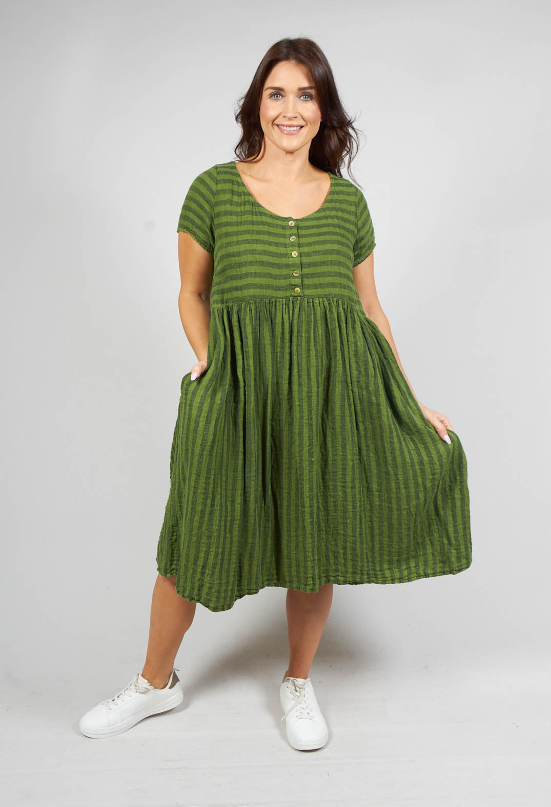 Paradeins Dress in Kasper Green