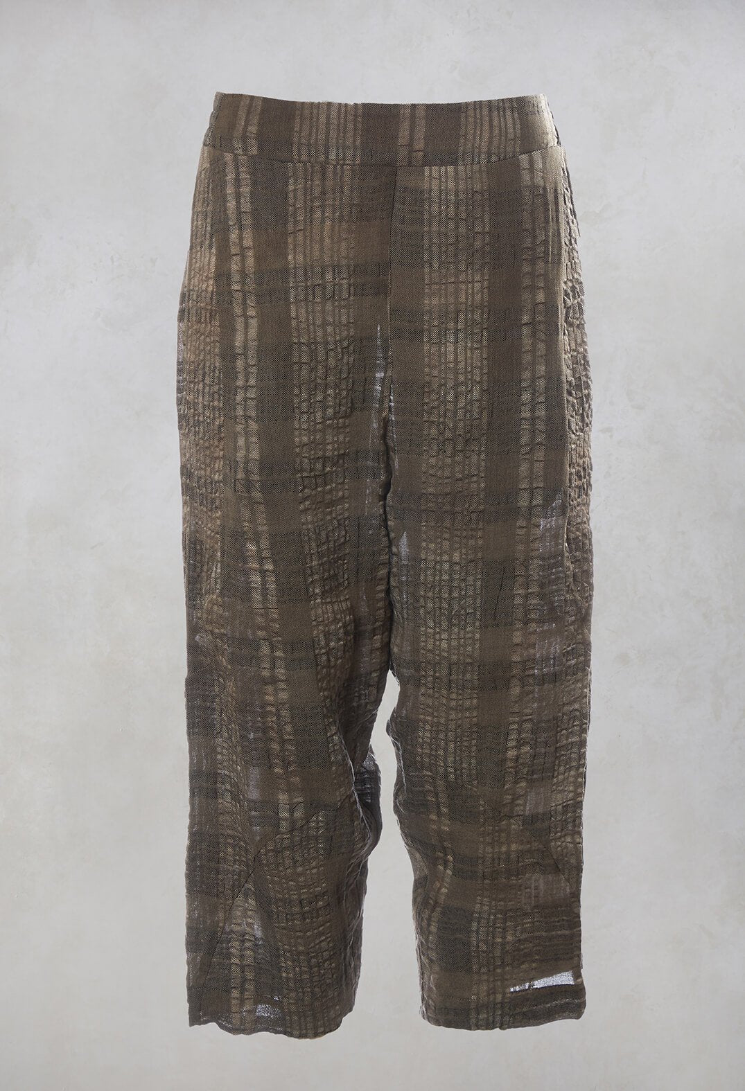 Peg Trousers in Brown