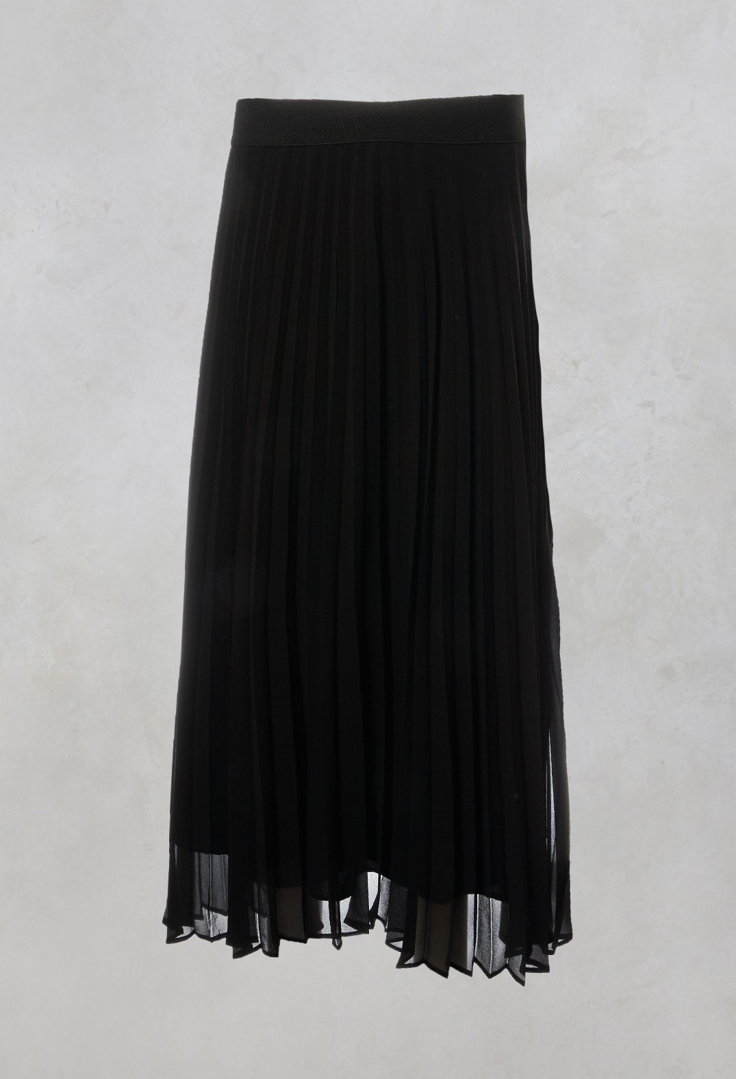 Pleated Skirt in Black