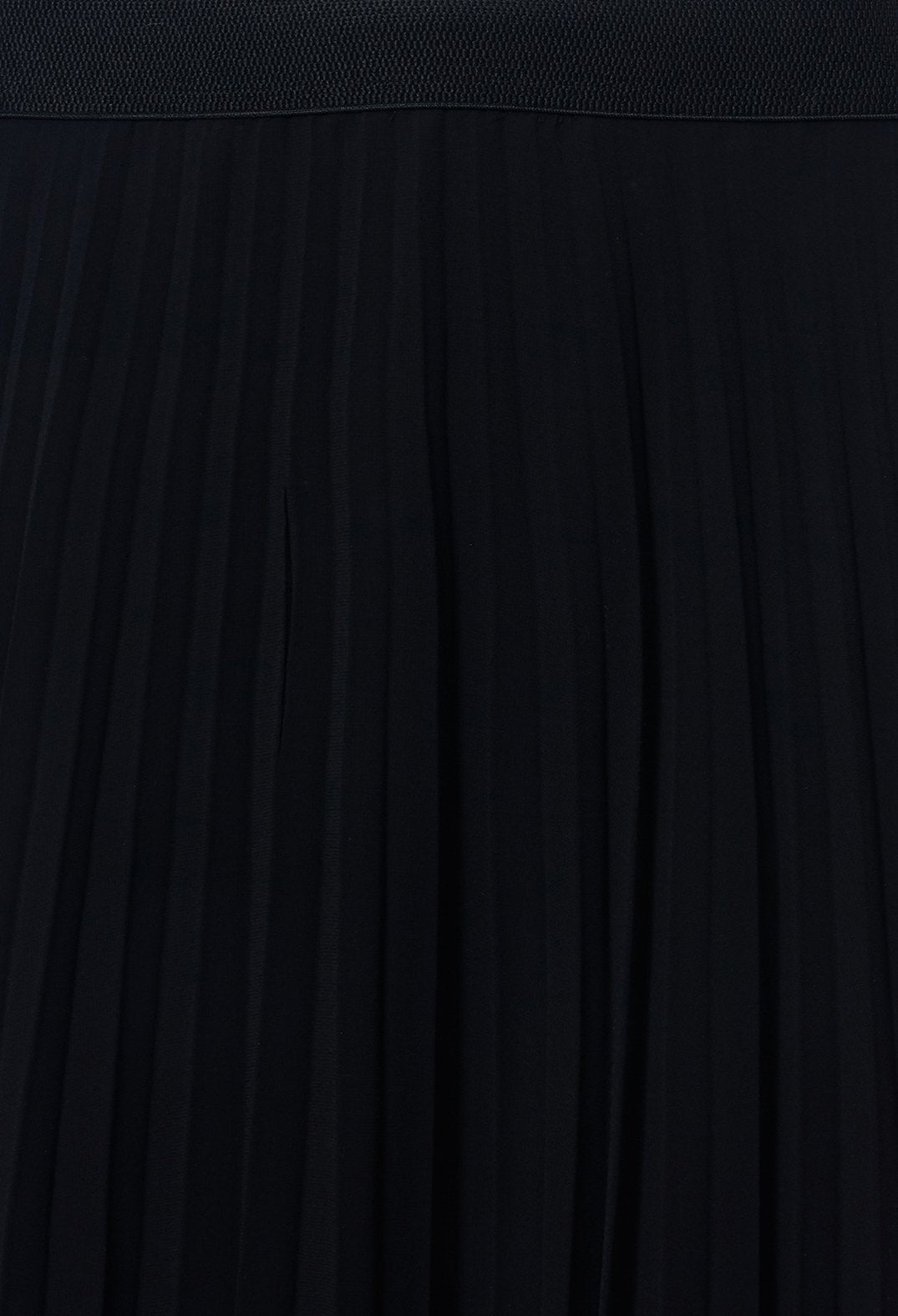 Pleated Skirt in Black