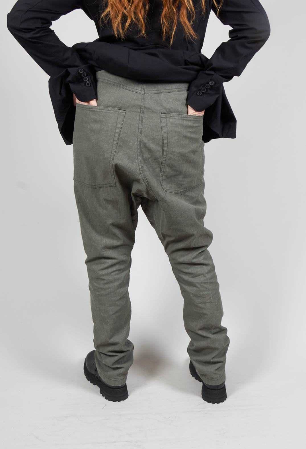 Relaxed Trousers in Alge