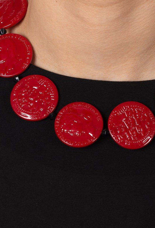 Round Discs Choker in Red