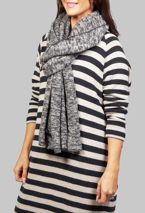 Scarf in Almost Black and Beige